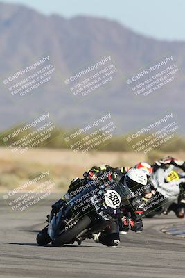 media/Oct-04-2025-CVMA (Sat) [[408bcdd6e4]]/Race 14-500-400-350 Supersport/